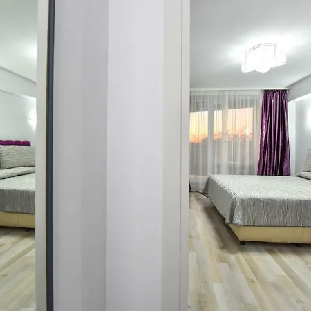 Center With Terrace Appartement Boekarest