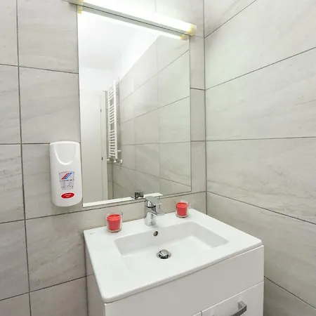 Center With Terrace Appartement Boekarest