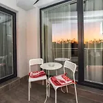 Apartment Center With Terrace Bucharest