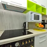 Center With Terrace Apartment *