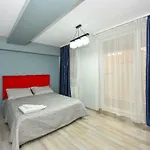 Center With Terrace *