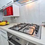 Apartment Center With Terrace *