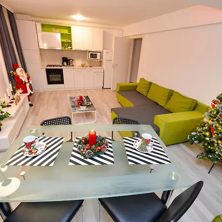 Center With Terrace Апартаменты *