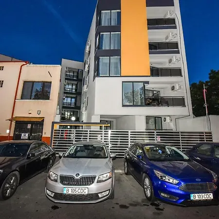 Center With Terrace *