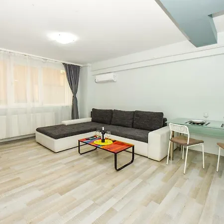 Apartment Center With Terrace *