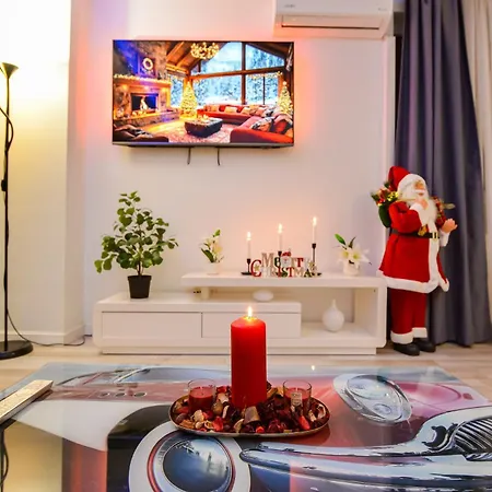 Center With Terrace *