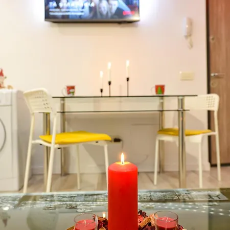 Center With Terrace דירה