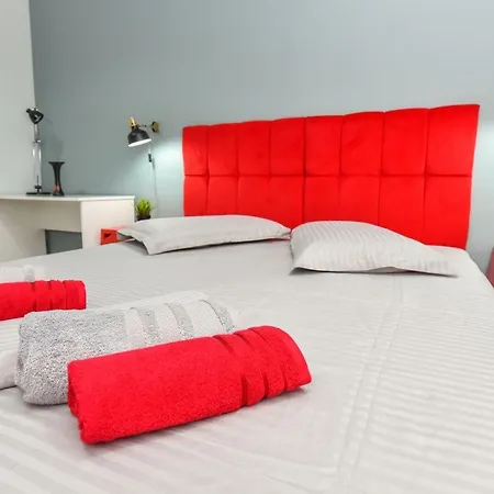 Center With Terrace * בוקרשט