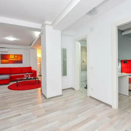 شقة Center With Terrace بوخارست